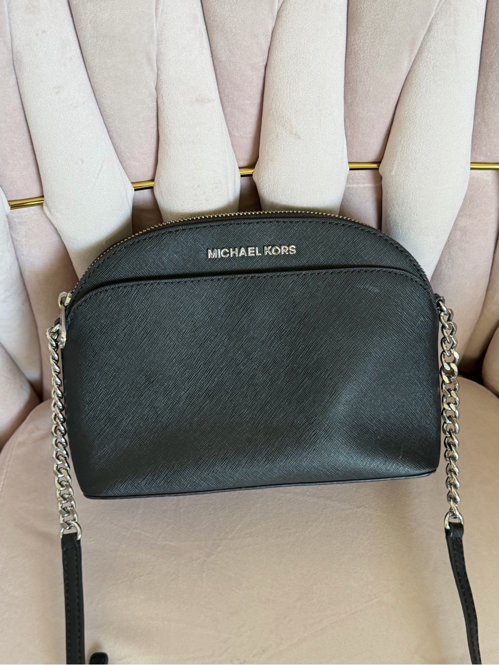⭐️FREE SHIPPING⭐️ MICHAEL KORS Emmy Black Leather Crossbody